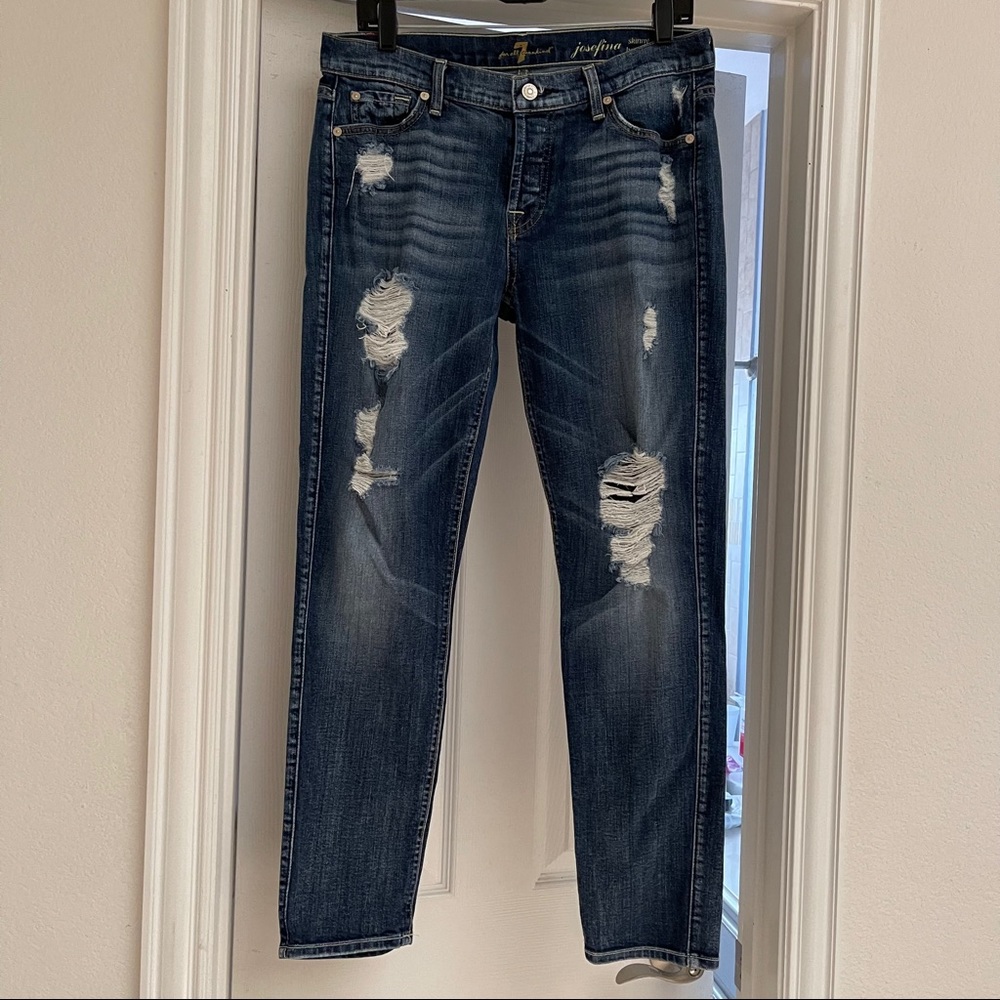7FAM Distressed Josefina Skinny Boyfriend Sz 28